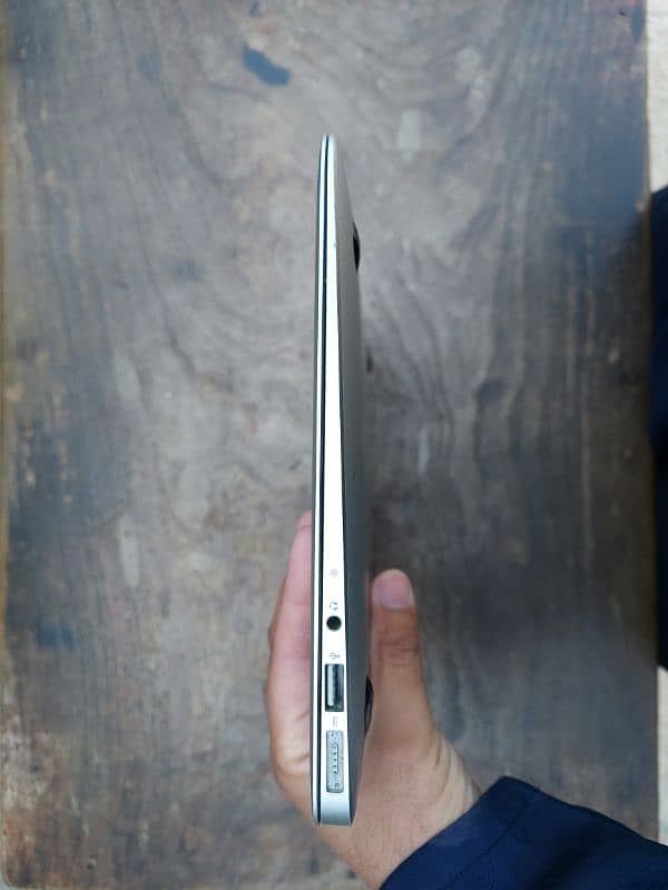 MacBook Air ( 11-inch, Mid 2012) 4