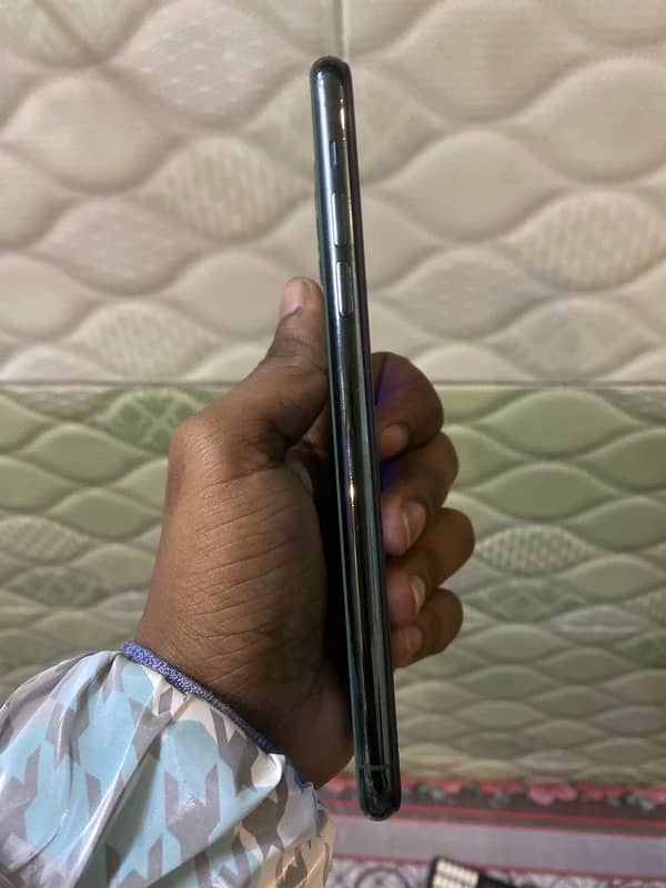 Iphone 11 pro Max 256gb Factory Unlock 0