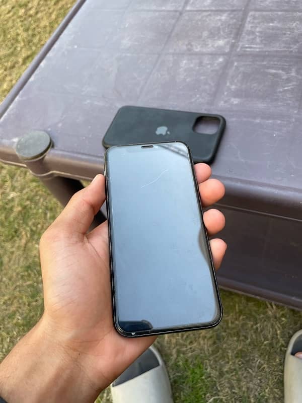 Iphone 11 pro (64gb) factory unlock 1