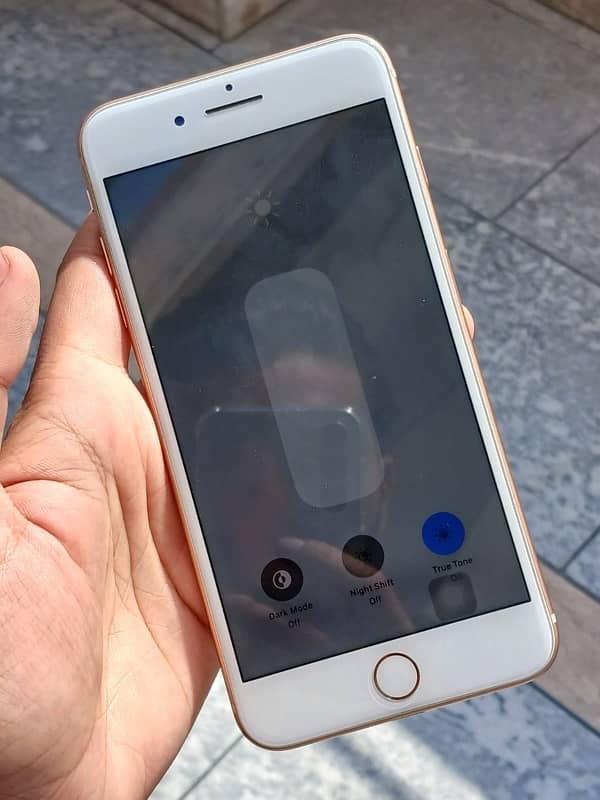 Iphone 8 Plus Gold colour 2