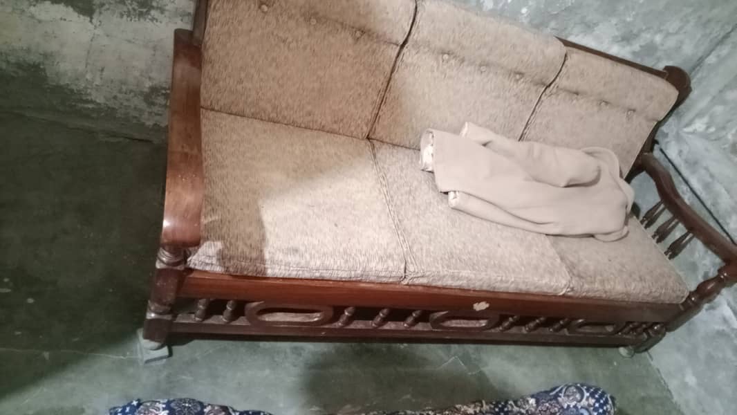 Sofa for sale in vehari 0