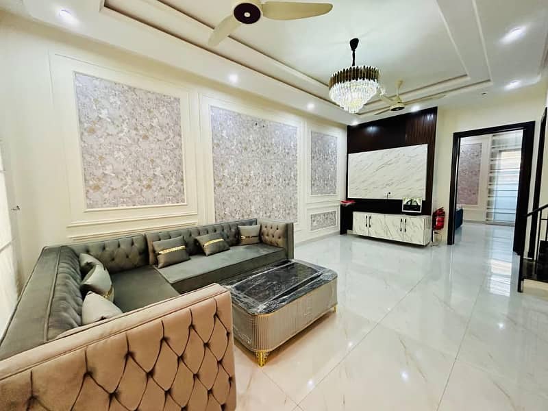 Stunning 10 Marla Fully Furnished House For Sale In DHA Lahore Phase 8, Ex Park View 0