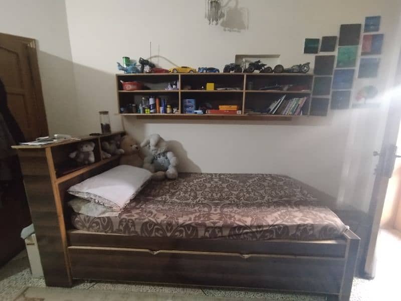 used kids bedroom set 4