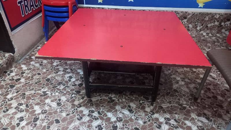 3x3 Table for sale 0