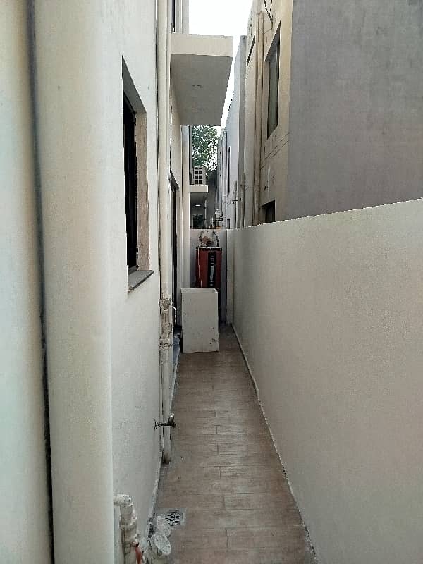 5 Marla House for Rent in DHA Phase 6 3 Beds, 4 Bathrooms 2