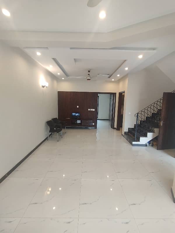 5 Marla House for Rent in DHA Phase 6 3 Beds, 4 Bathrooms 3