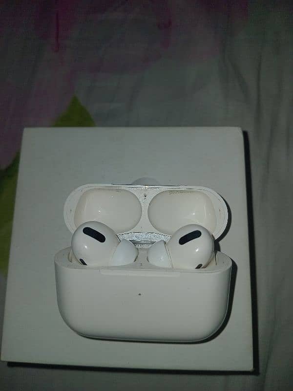 AIRPODS PRO 1