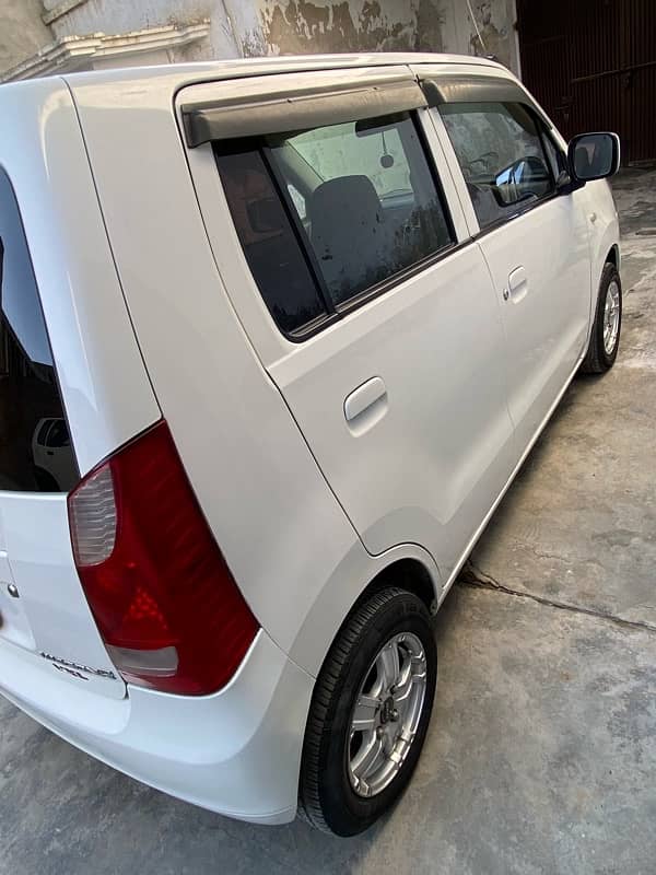 Suzuki Wagon R 2017 4