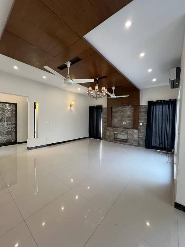 10 Kv Solar Installed 1 Kanal Beautiful Modern House Available For Rent In DHA Phase 8 - Ex Park View Lahore 19