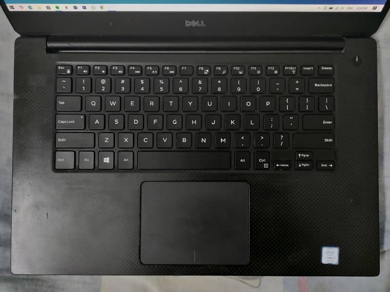 Dell XPS 15 9560 7th Gen Intel i7 High-Performance Laptop 1