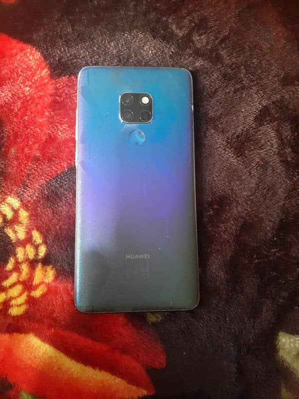 Huawei mate  condition 9:10  battery good ek side  screen Thodi damage 1