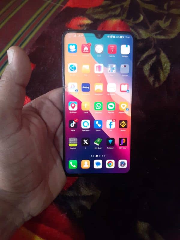 Huawei mate  condition 9:10  battery good ek side  screen Thodi damage 5