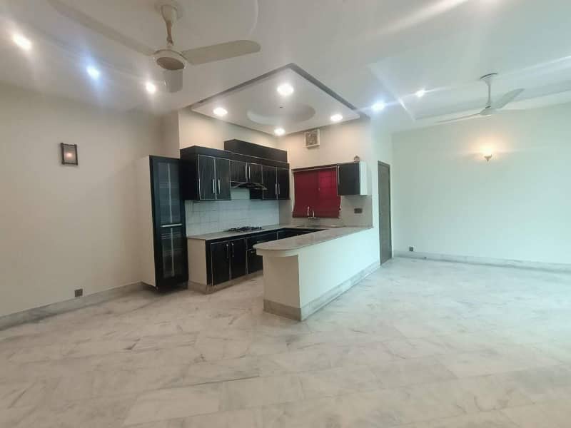 Separate Gate,Corner 3 Beds 15 Marla Upper Portion for Rent in DHA Phase 6 Lahore 9