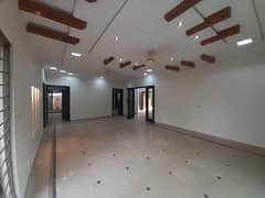 1 KANAL LAVISH LOWER PORTION FOR RENT IN DHA PHASE 1.