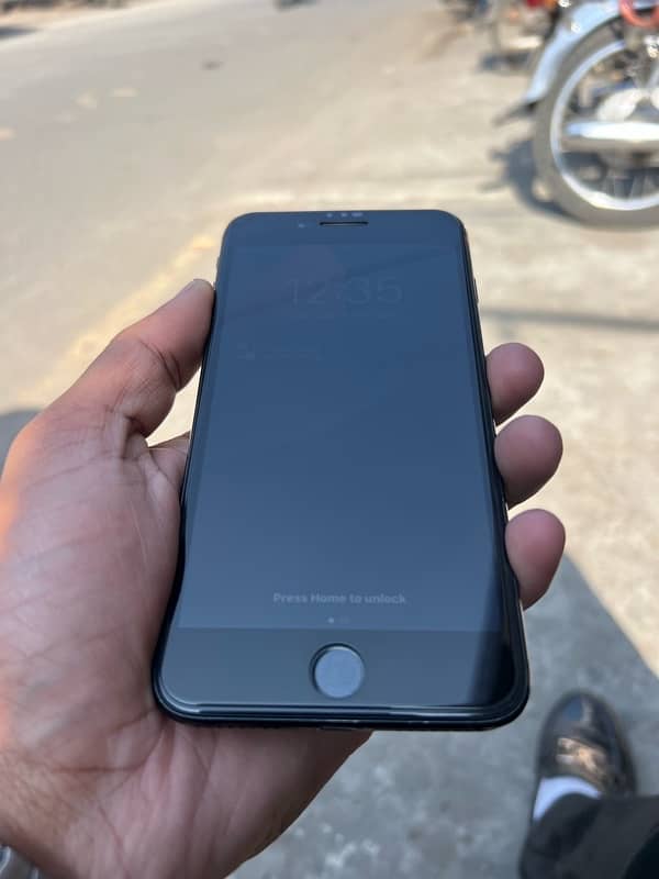 Iphone 7 plus 128 GB Pta approved 2