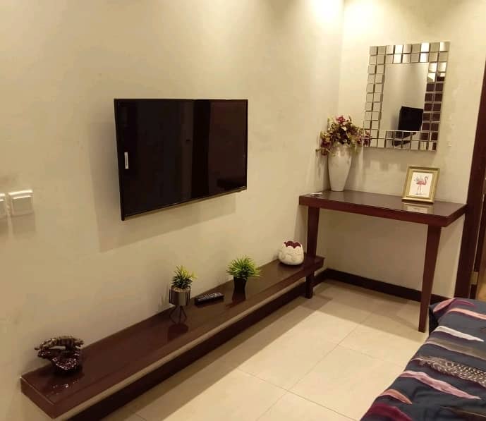 Flat In Bahria Town - Sector F For sale 8