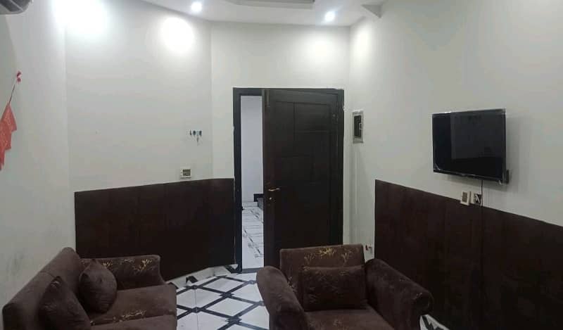 400 Square Feet Flat In Bahria Town For rent At Good Location 3