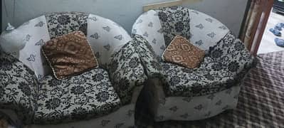 selling 5 seater sofa set