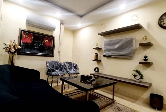 Flat Spread Over 400 Square Feet In Bahria Town - Sector E Available 2