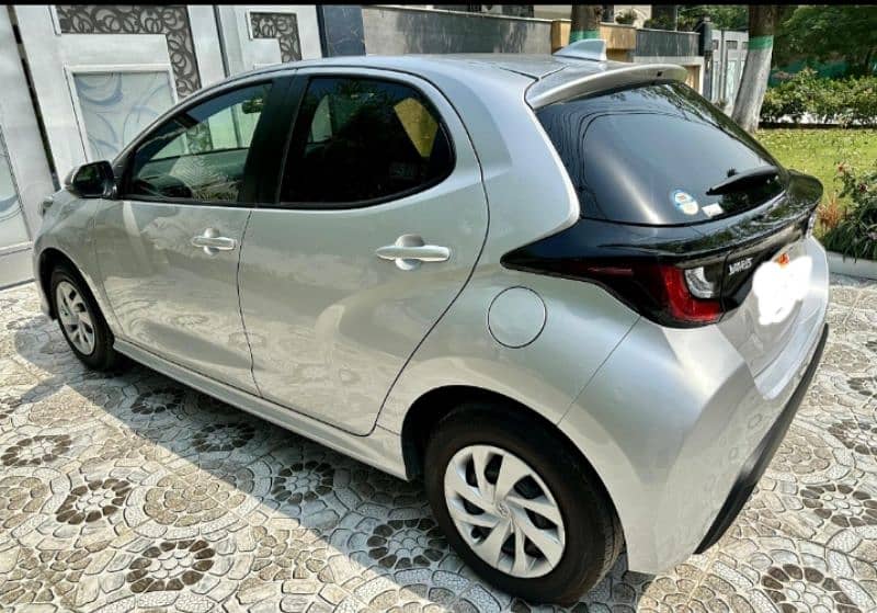 Toyota Yaris hatchback x Model 2021 , Register 2024 2