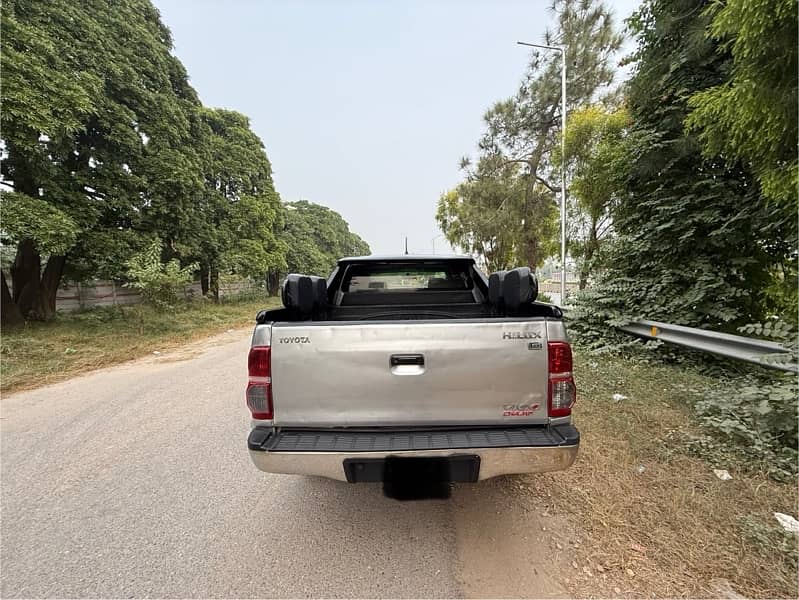 Toyota Hilux Vigo Champ G 2012 For Sale 5