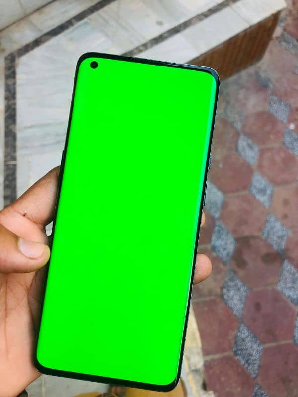 one plus 9pro 12+12 gb 256 gb dull sim globel exchange possible 2