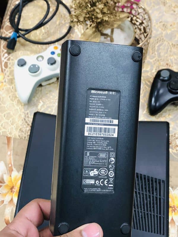 Xbox 360 SLIM Jailbreak JTAG 200+ Games installed 7