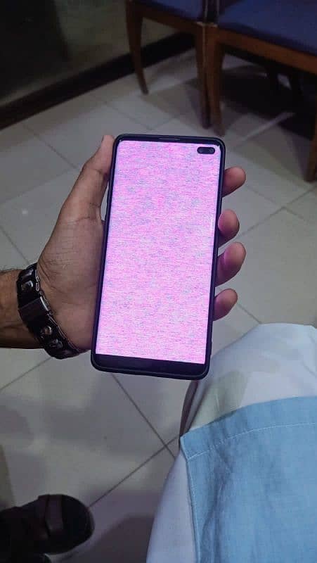 Samsung galaxy S10 plus 8/128 exchange possible 4