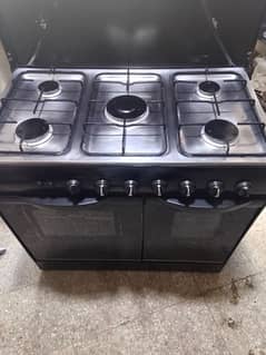 5Burnar Cooking Range for Sale . Call 0320 - 4671404