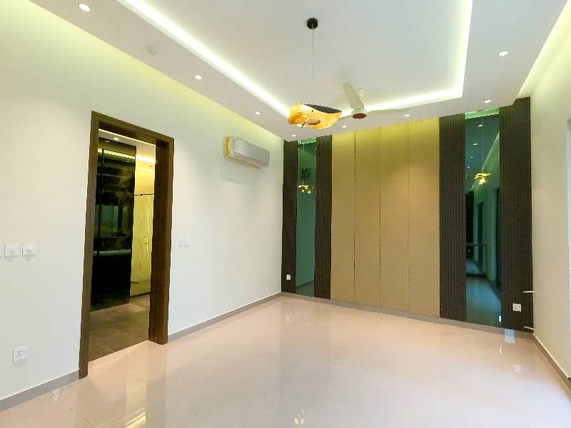 1 Kanal House Is Available In EME Society - Block D 19