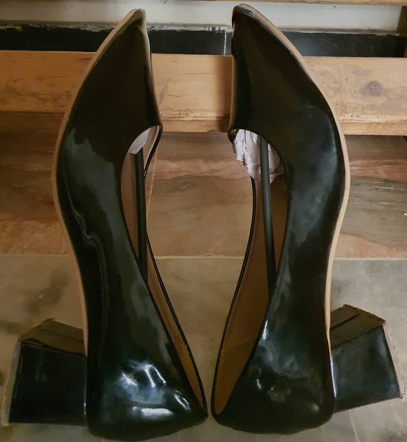 Black Leather Block Heel 2