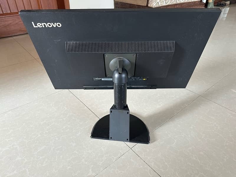 lenovo 4k lcd 27 inches 1