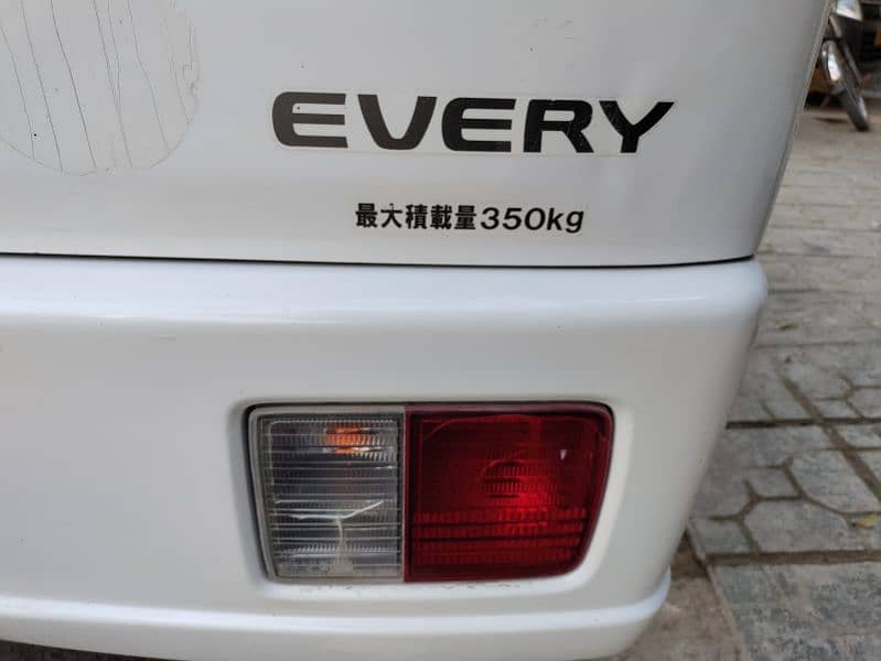 Suzuki Every 2011 5