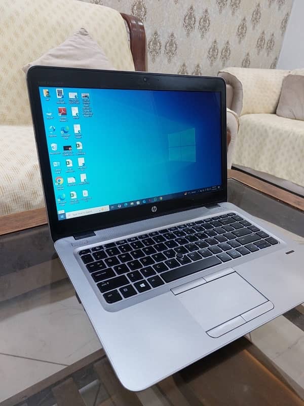 HP Elite Book 840 G3 1