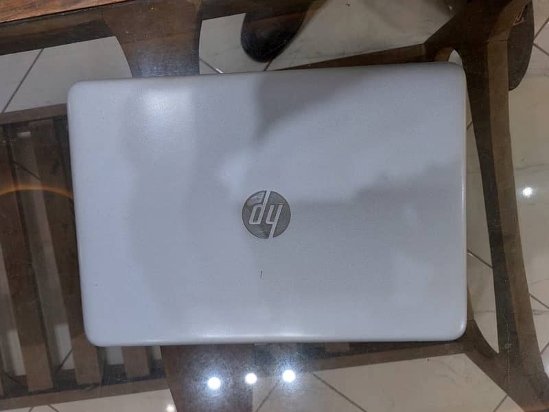 HP Elite Book 840 G3 4