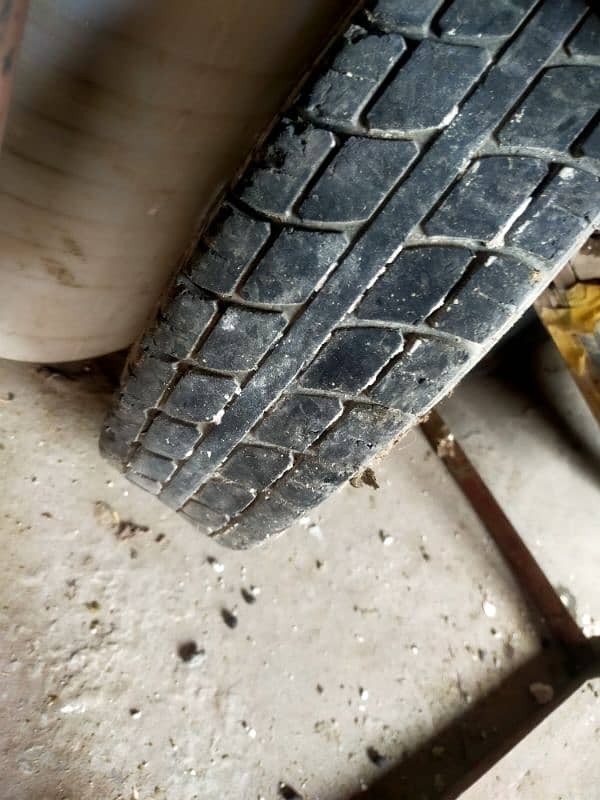 Rickshaw tyre good condition used 1