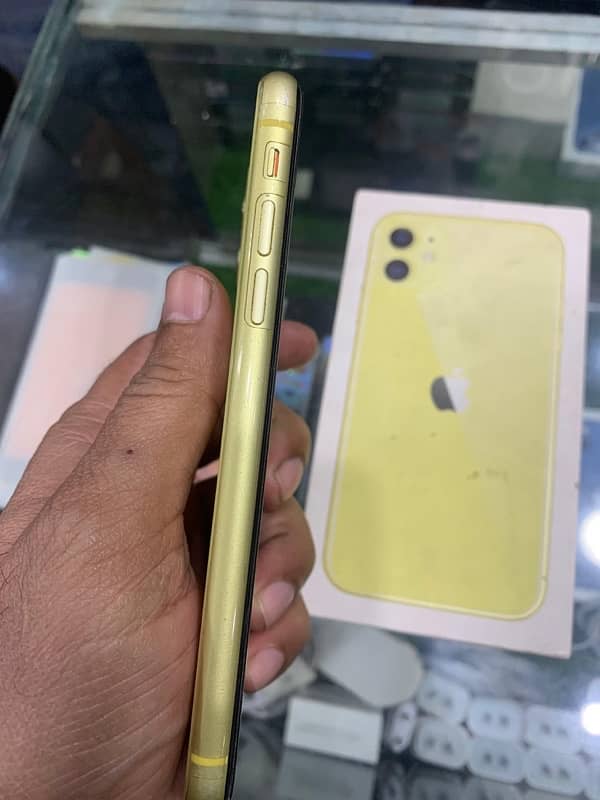 iPhone 11 PTA 256GB 2