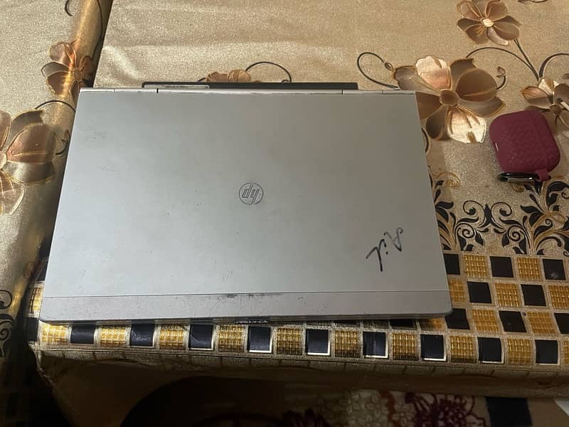 Hp elite book core i5 1TB-8GB 1