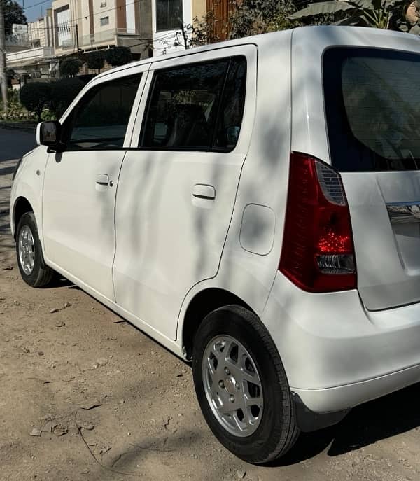 Suzuki Wagon R 2018 5