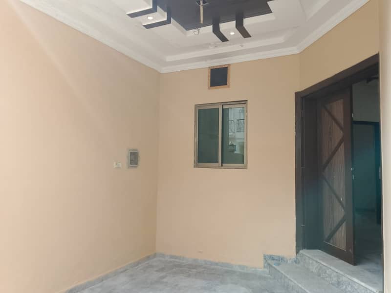 5 MARLA HOUSE FOR RENT DOUBLE STOREY 11