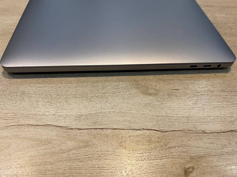 Macbook Pro 15 inch 2016 4