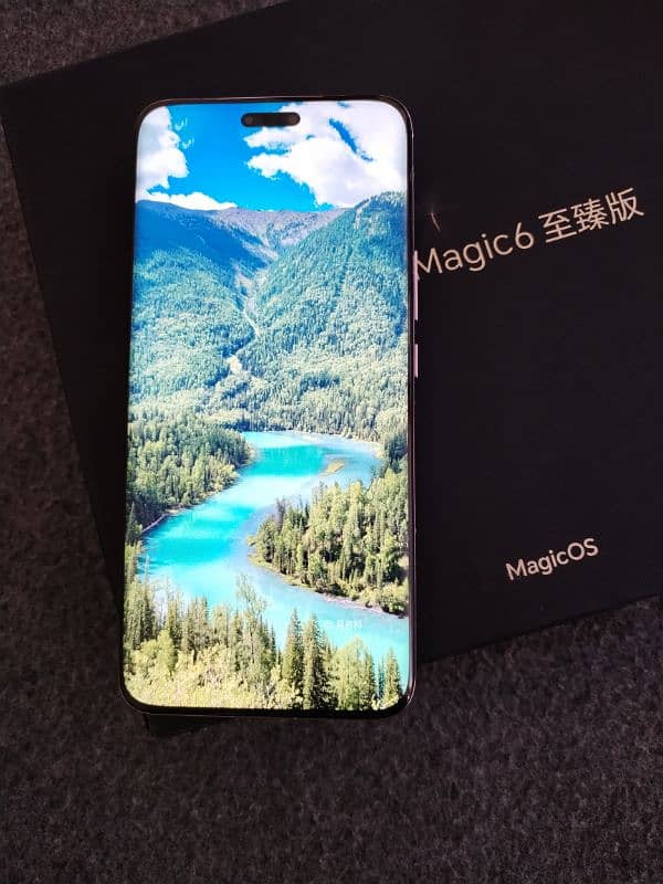 Honor Magic6 Ultimate 16/1TB 7