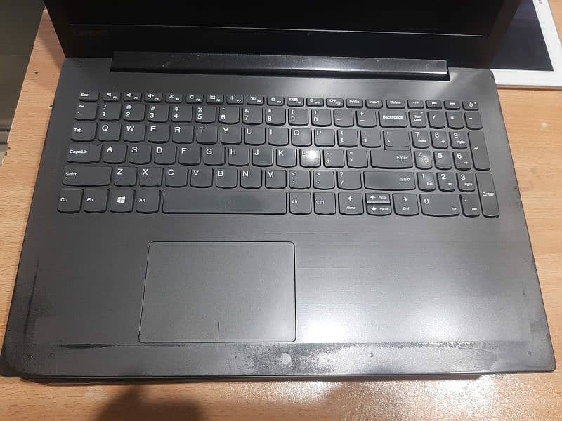 Lenovo IdeaPad 320 1