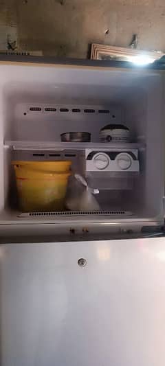 SAMSUNG fridge for sale