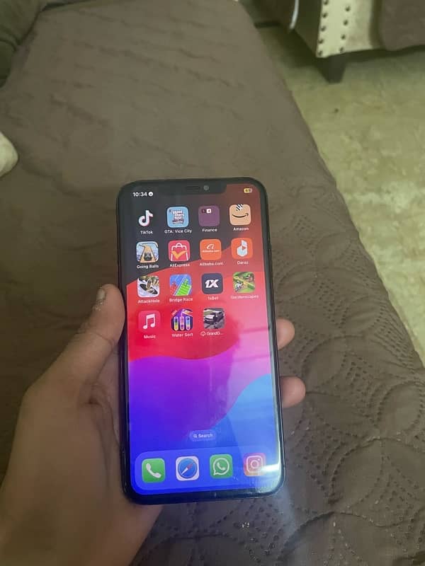 iphone 11 pro max 1