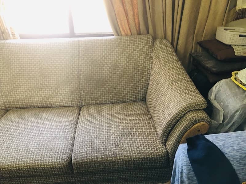 5 seater sofa set available for sale 0