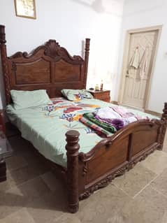 King sized premium wooden bed