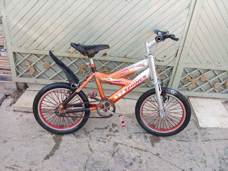 cycle size 16 inch , brakes in working conditions, tyre bi theehk hy 6