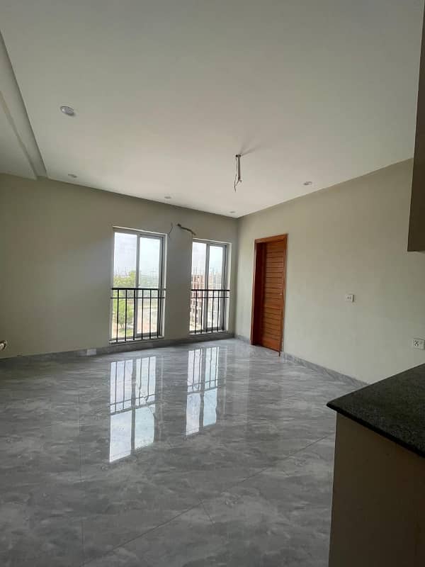 Flat/Apartment Available for Rent in  Dream Gardens  Lahore. 2