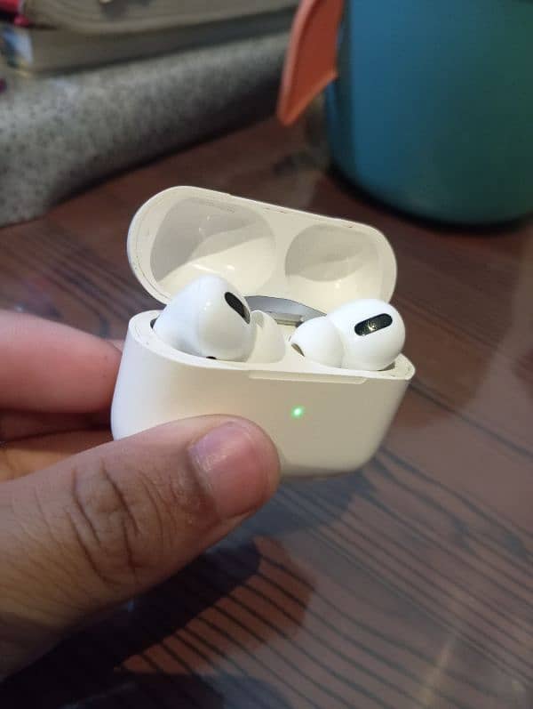 Airpods pro 1st gen for sale 4